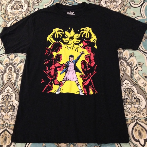 Loot Crate | Shirts | Stranger Things 1 